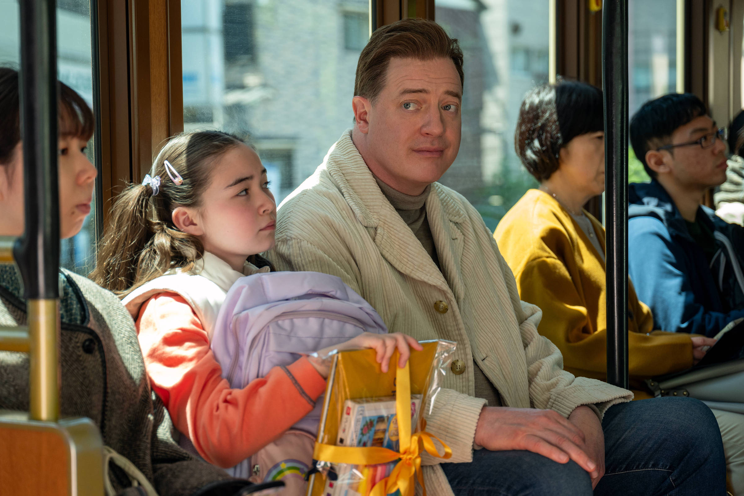 Com Brendan Fraser, ‘Família de Aluguel’ chega aos cinemas – 08/01/2026 – Cinema